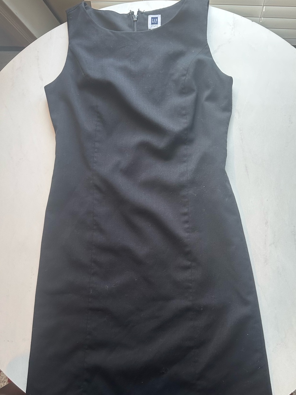 GAP Black Sleeveless Midi Black Dress in size 2